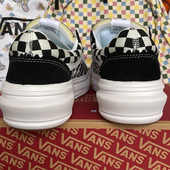 Vans Men’s Old Skool Over
Checkerboard Black/Checkered 
VN0A7Q5E95Y Platforms - Picture 14 of 16
